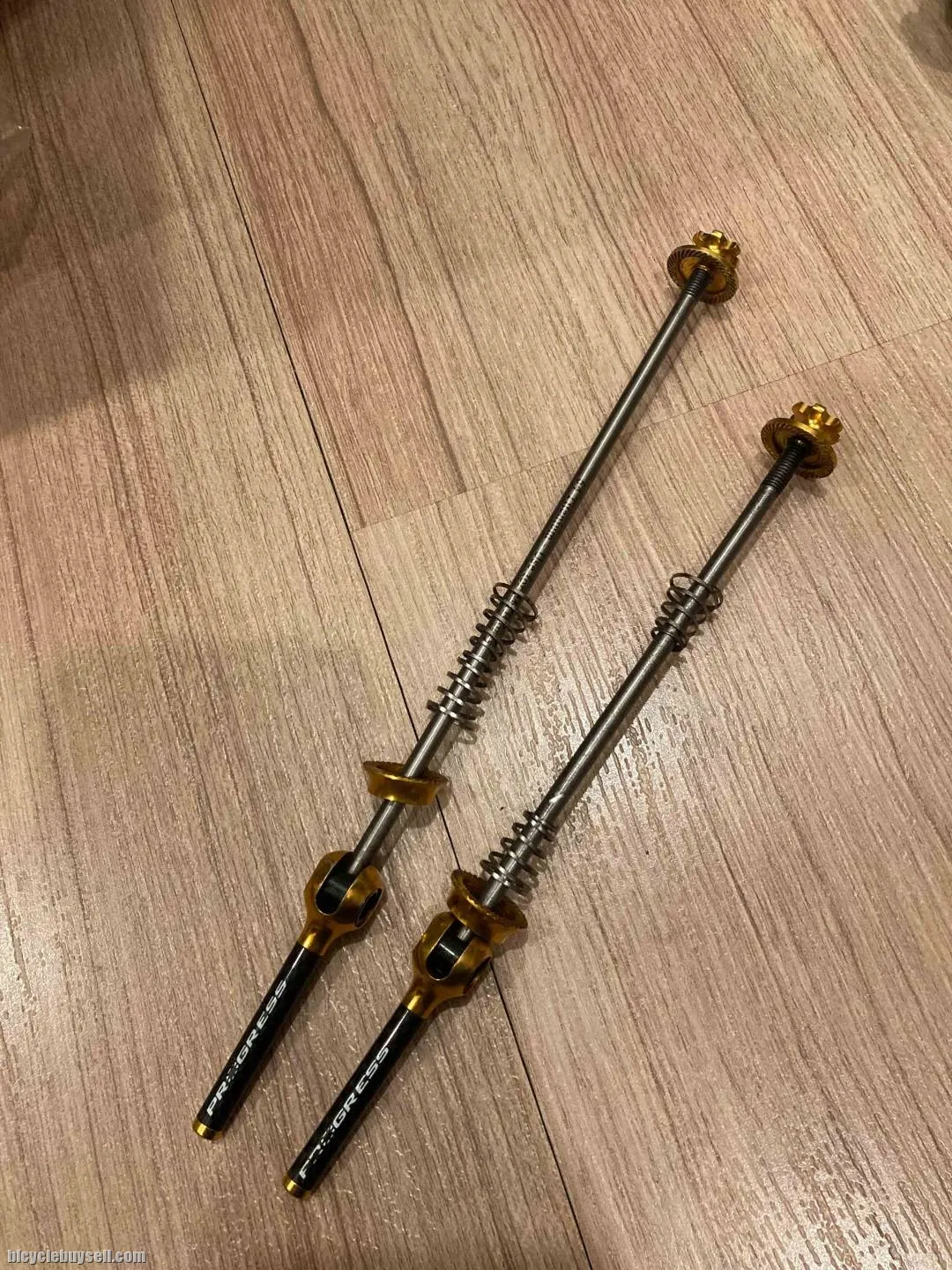 {SOLD}Progress titanium quickrelease