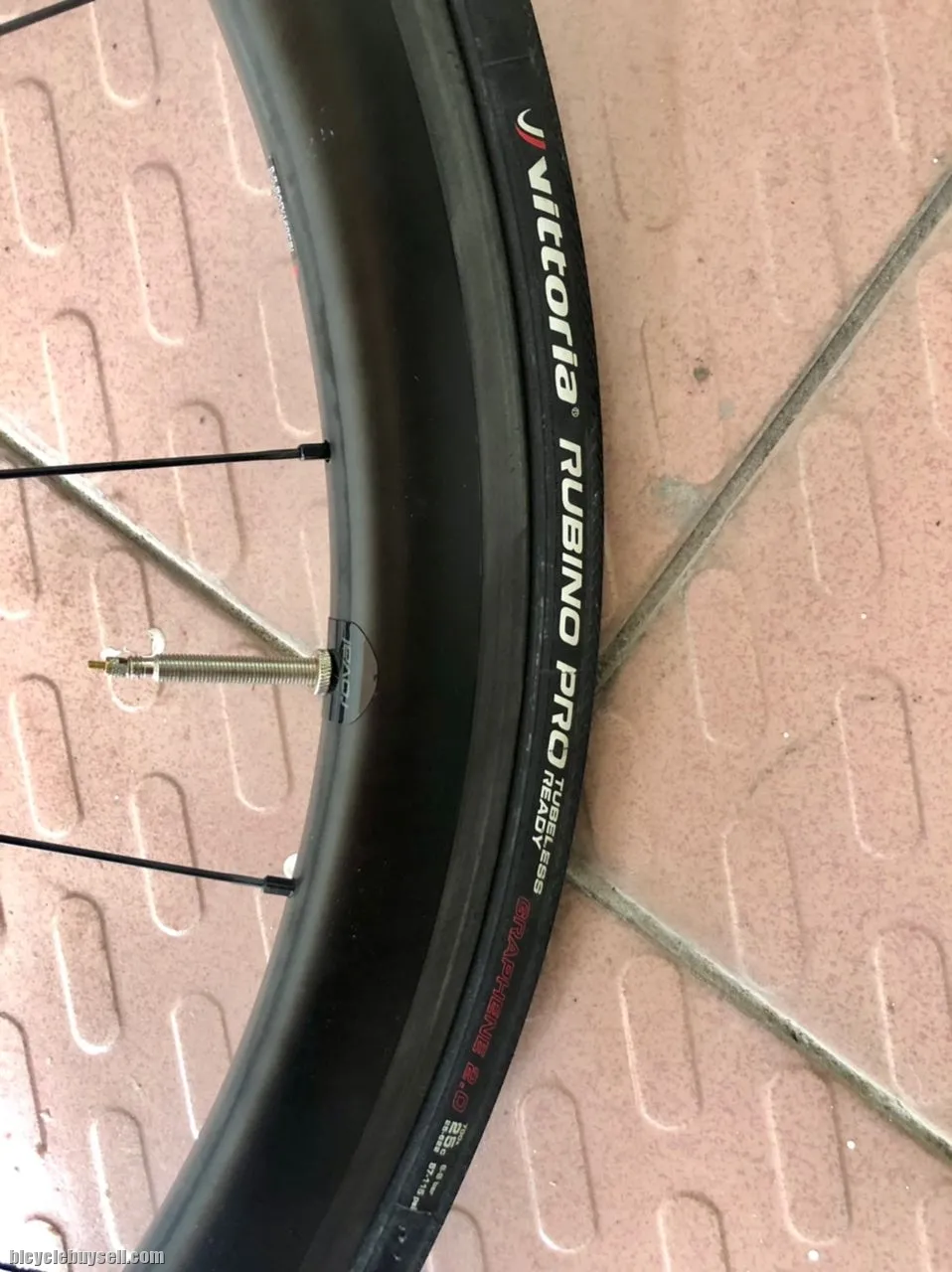 [SOLD] Giant SLR2 42mm rim brake wheelset
