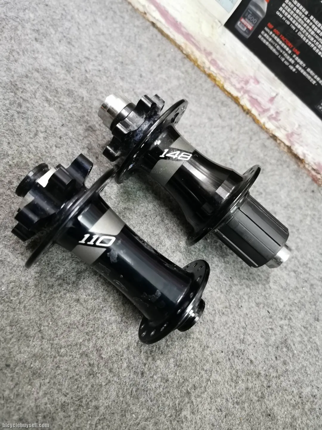 ROVAL  Traverse Hub 28H (Boost)