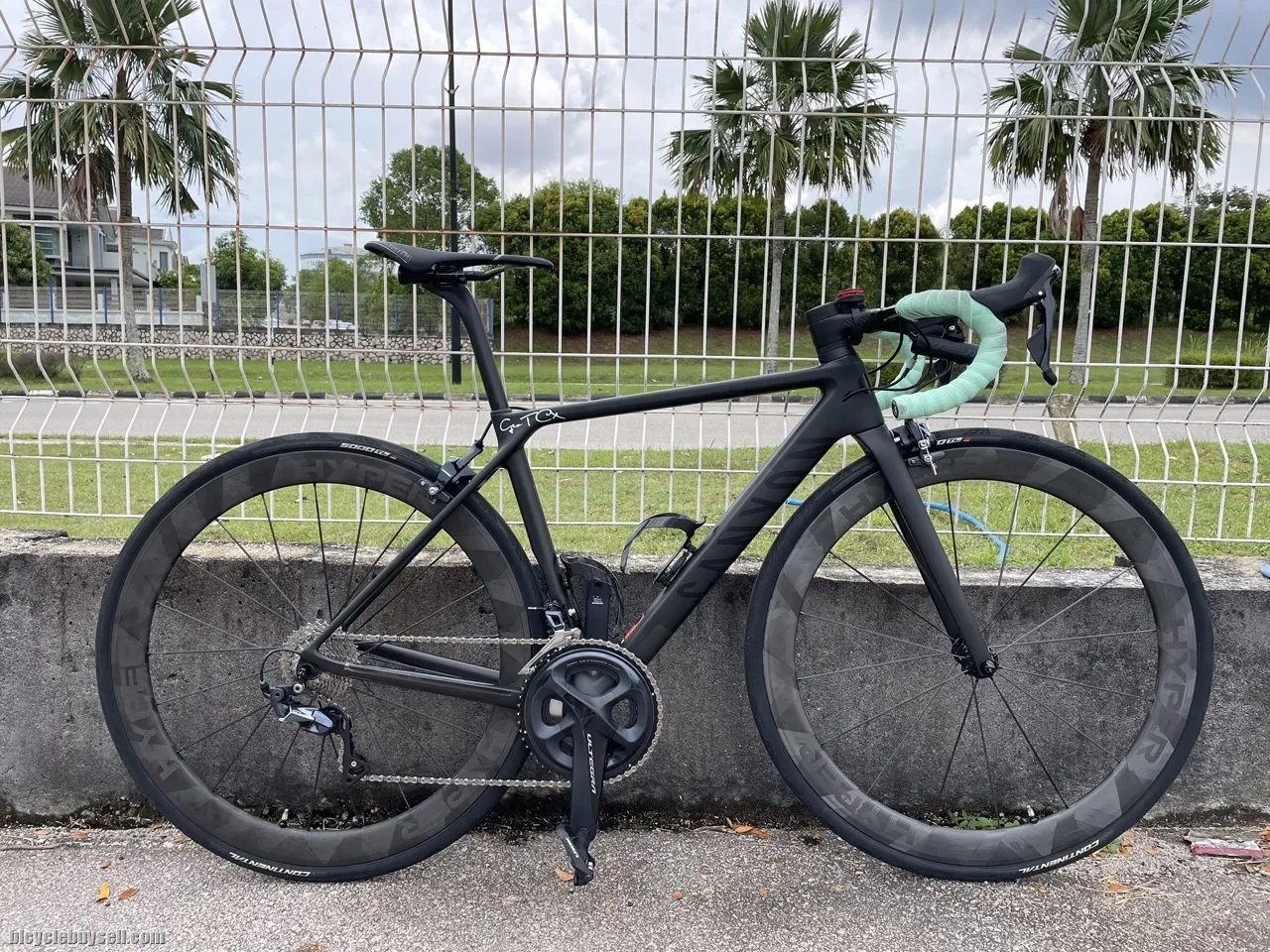 Canyon Ultimate CF SL8 XS