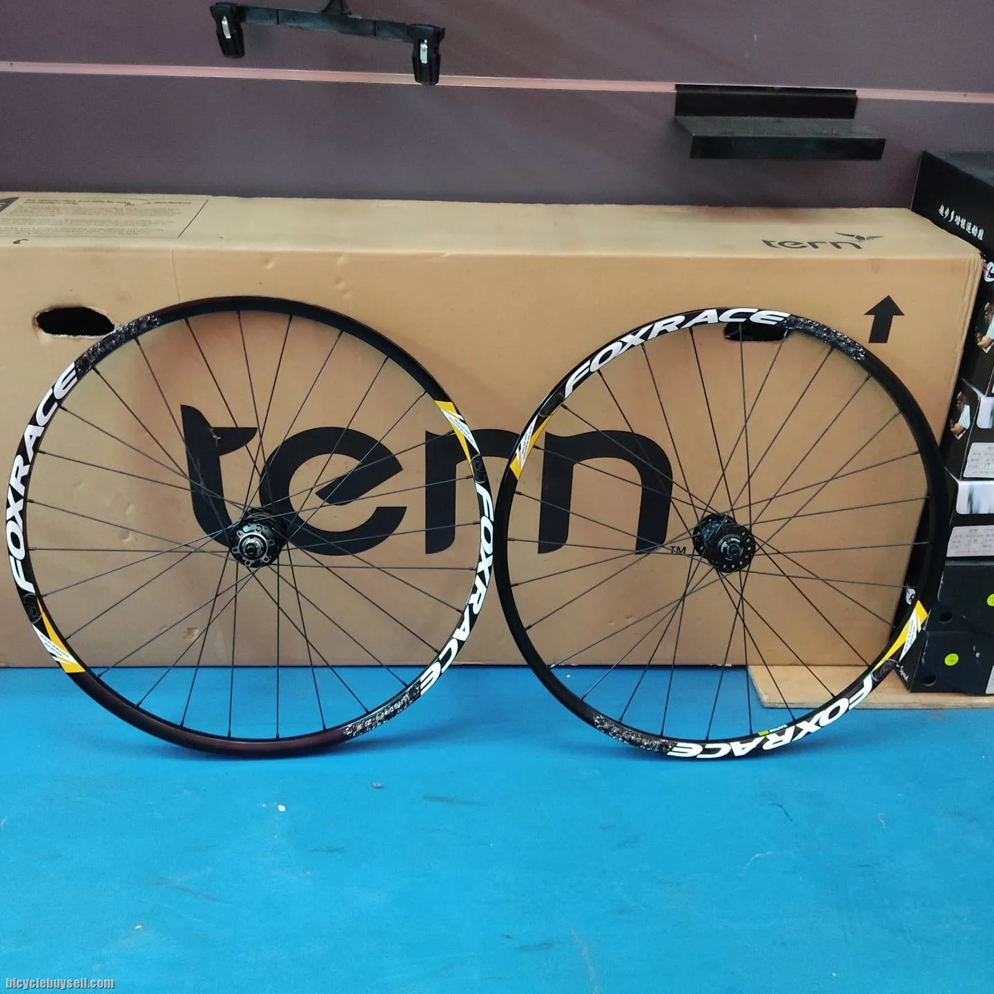 FOXRACE 27.5 WHEELSET HAND BUILT