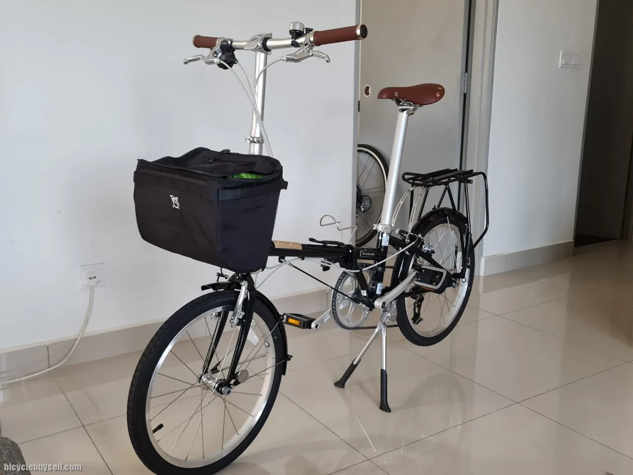 Dahon Boardwalk D7