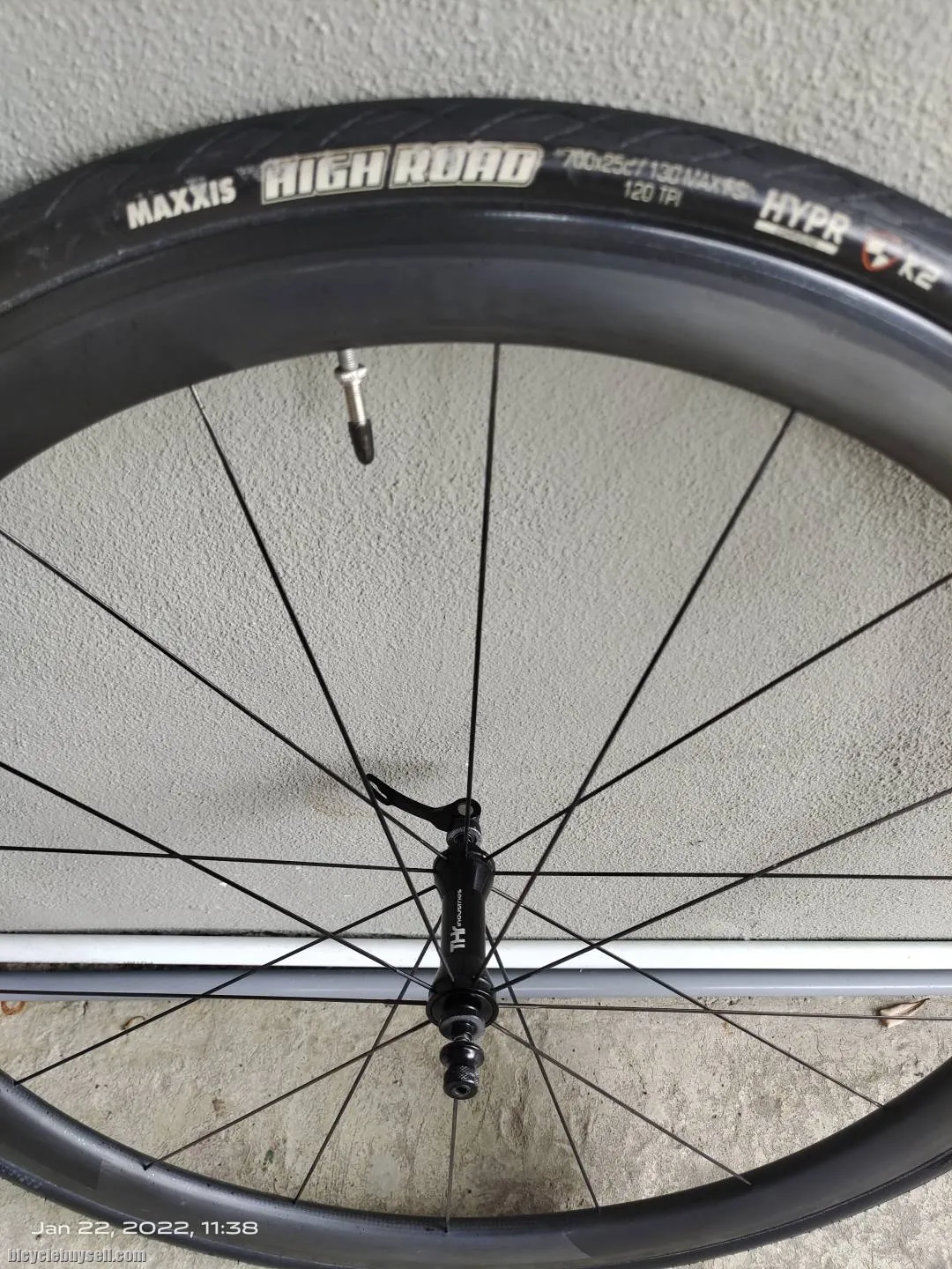 Used THR Carbon Wheelset