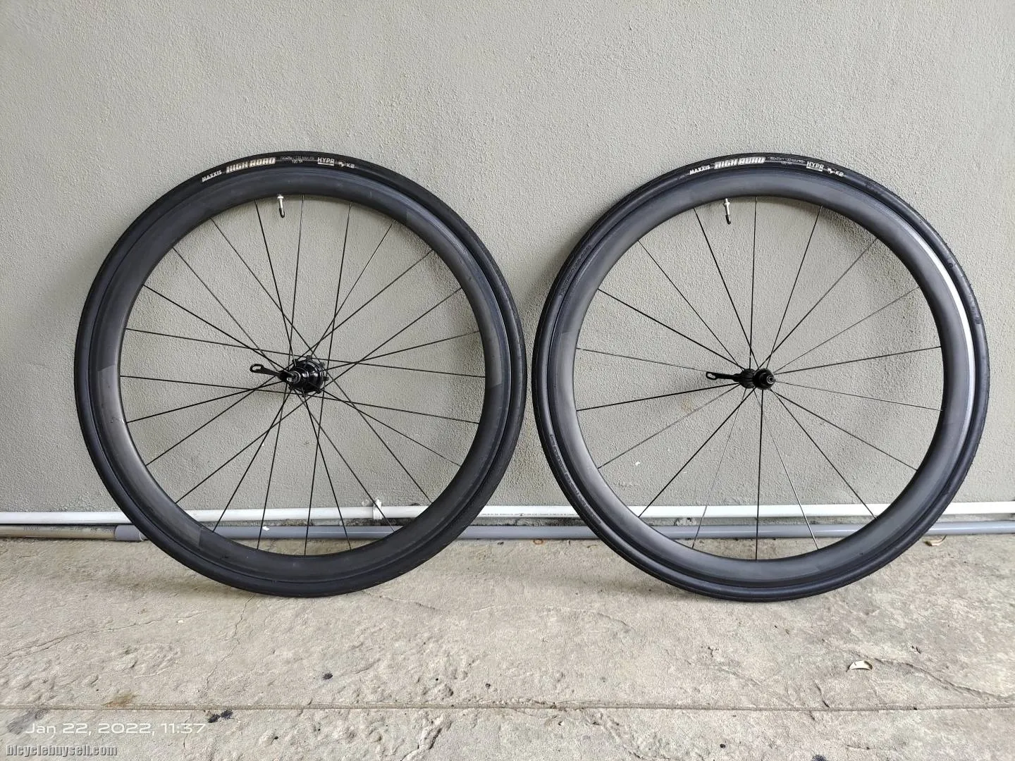 Used THR Carbon Wheelset