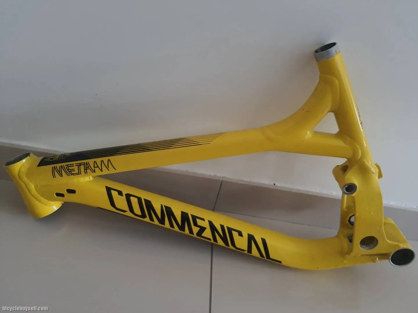 Commencal meta am V3 650b front triangle