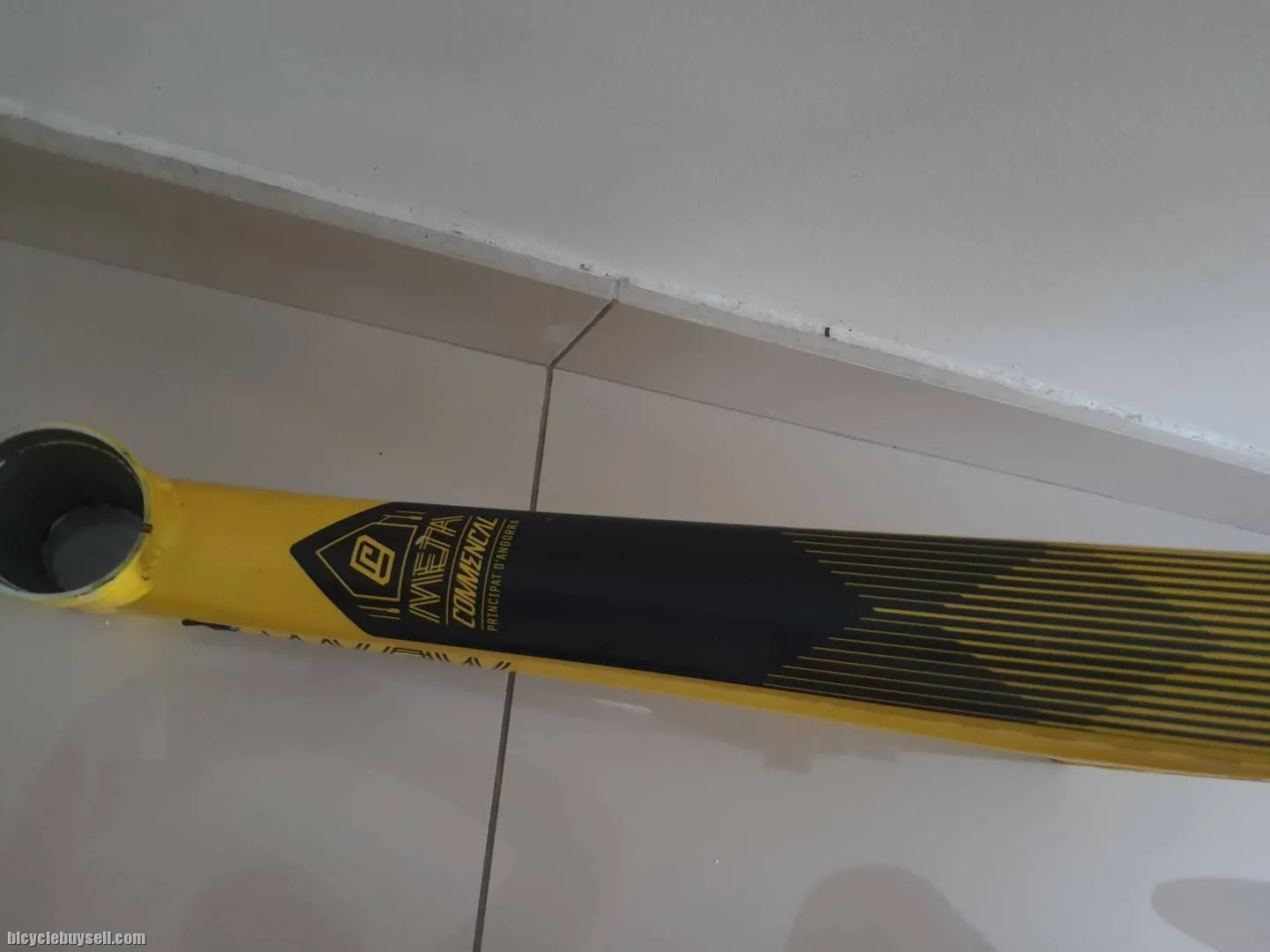 Commencal meta am V3 650b front triangle