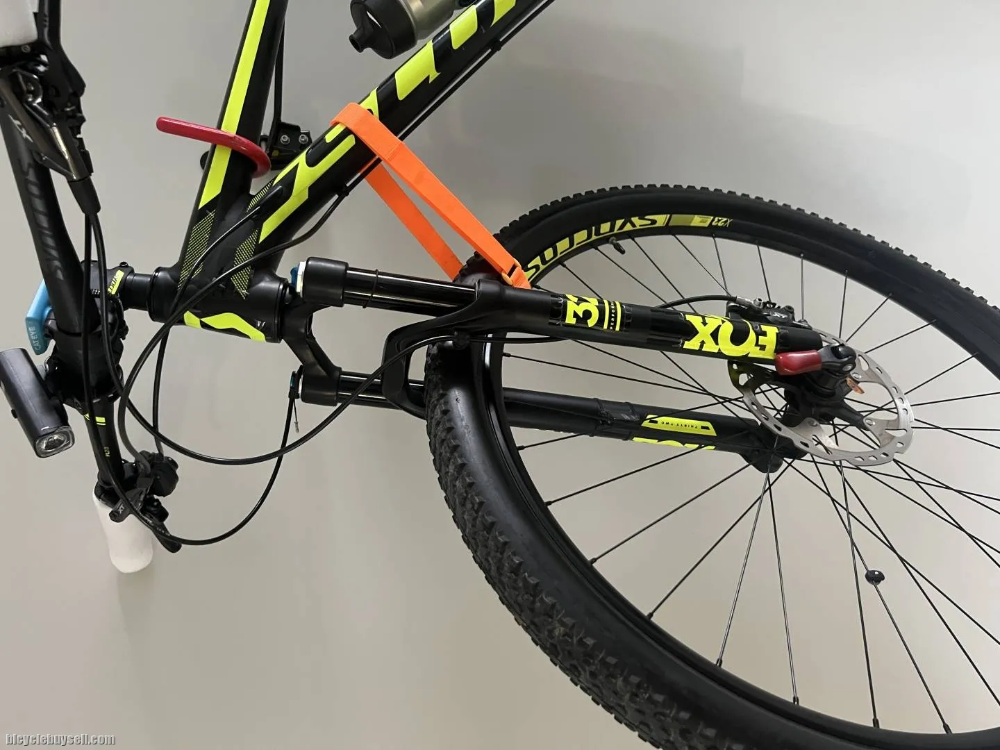 SCOTT SCALE 945