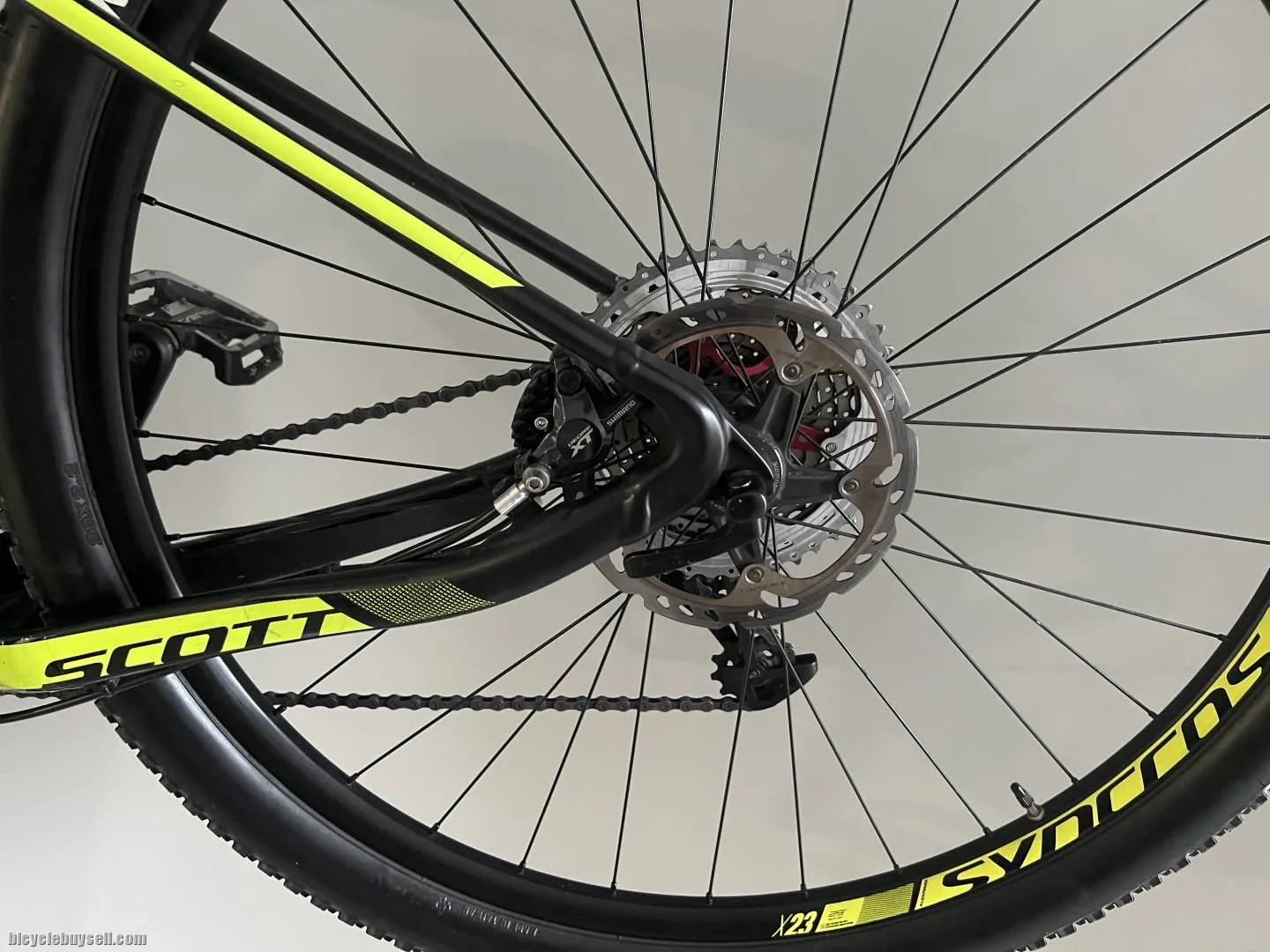 SCOTT SCALE 945