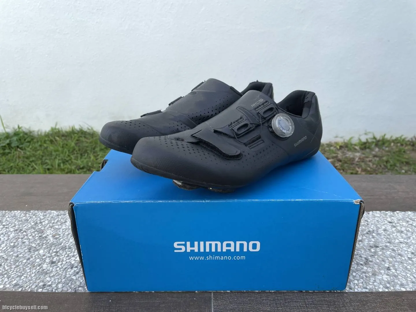 [SOLD] Shimano RC5 cycling shoes