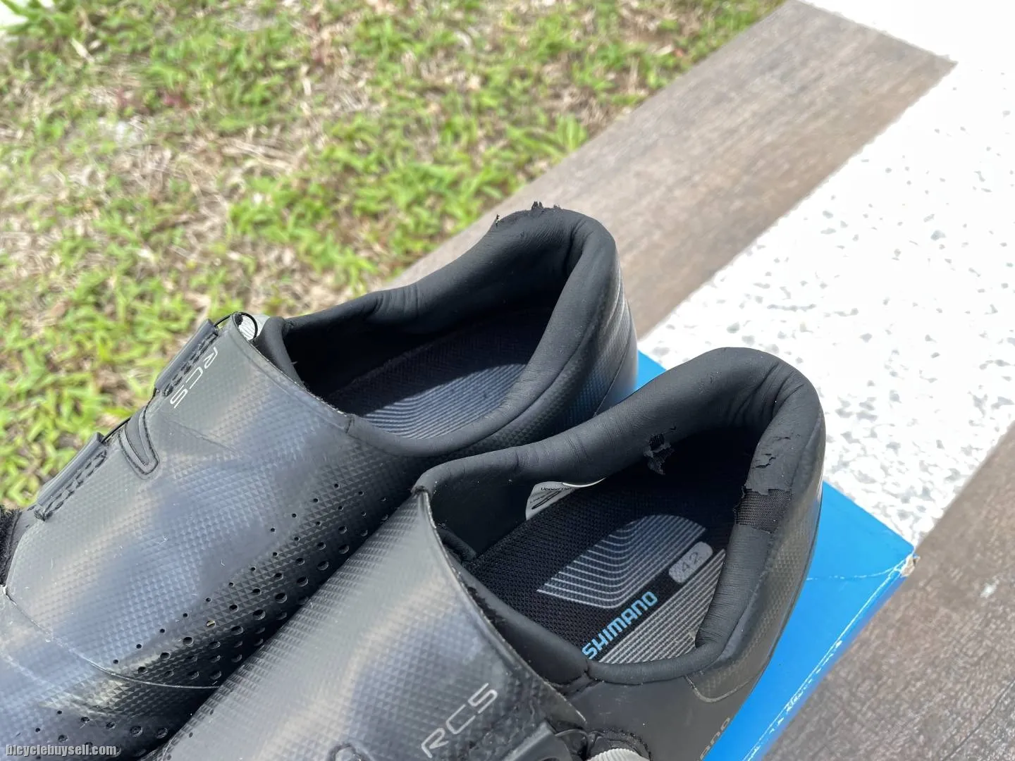 [SOLD] Shimano RC5 cycling shoes