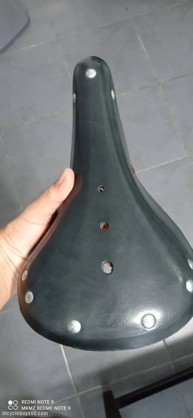 Saddle