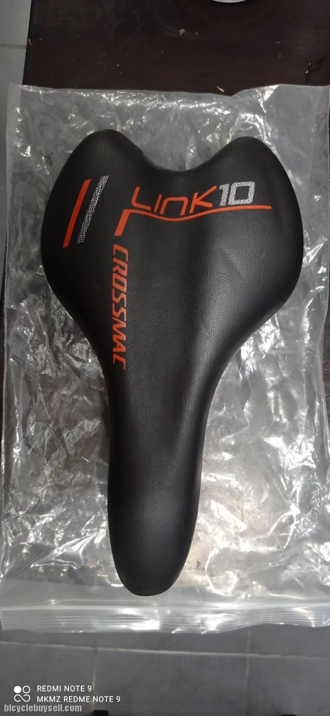 Saddle