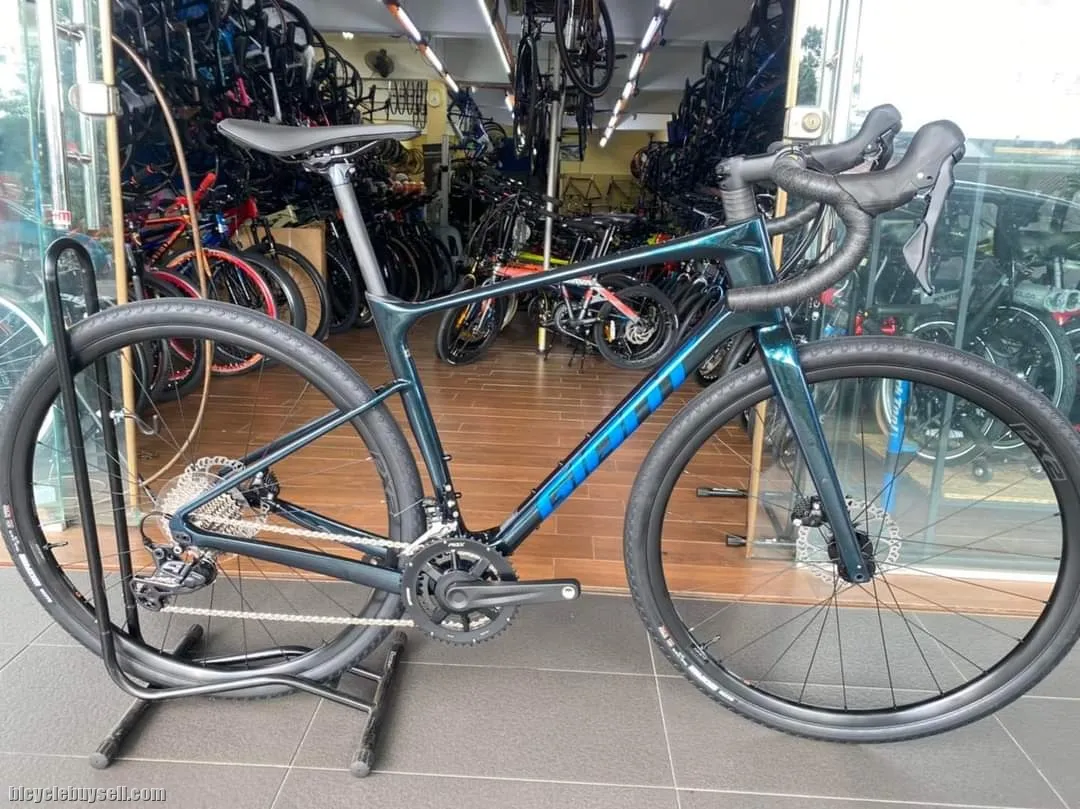 Giant Revolt Advance 2