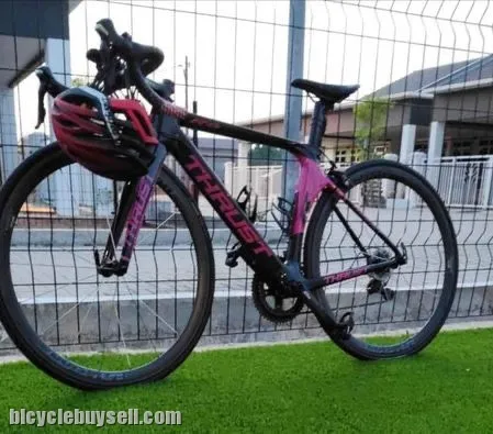 ROAD BIKE THRUST R6 (2nd) FOR SALE