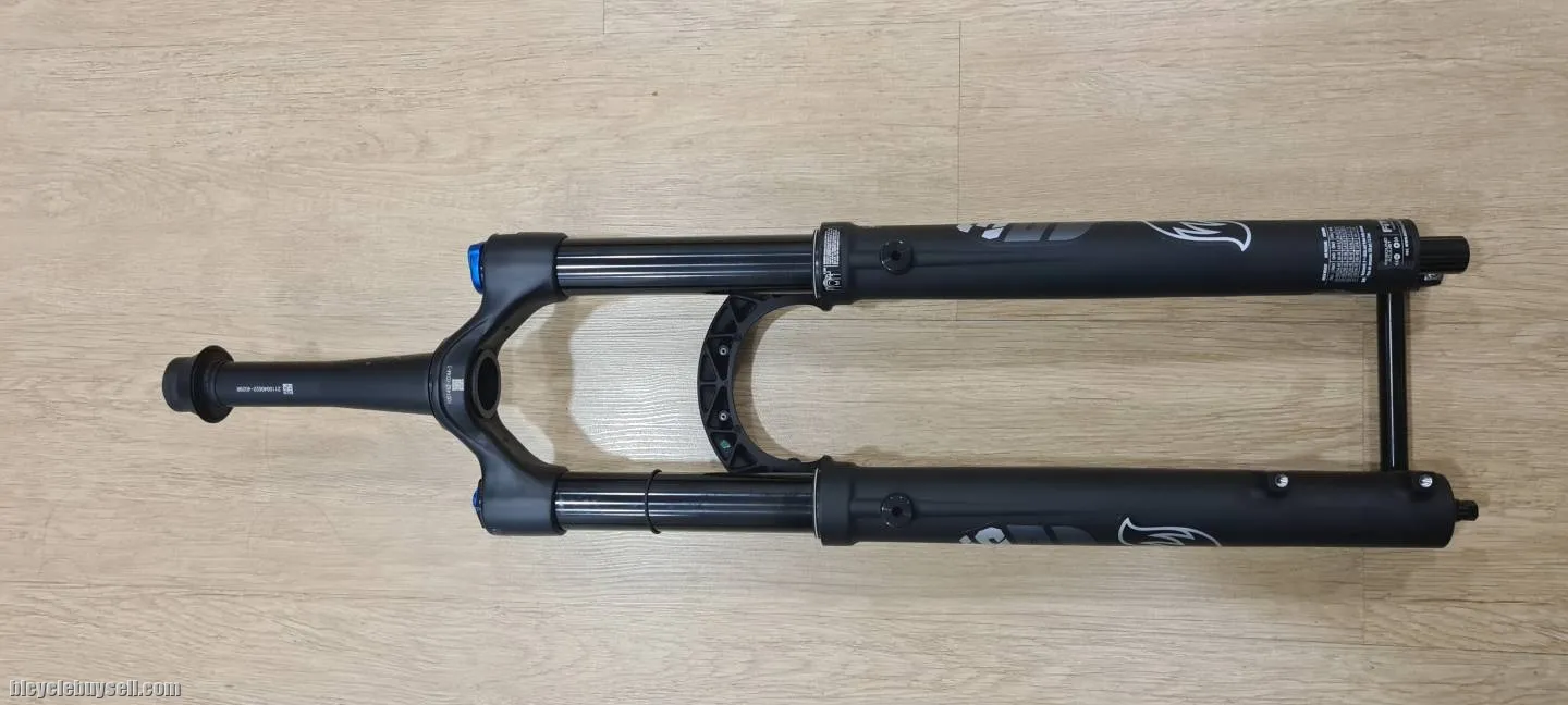 2022 FOX 36 PERFOMANCE 29 150MM (SOLD)