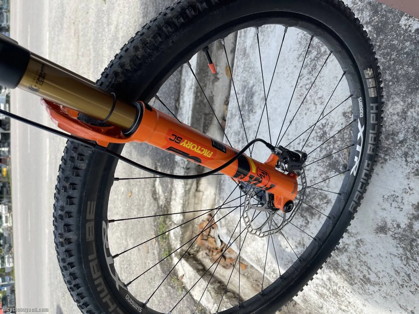 SOLD. Fox 32 Factory 29er Boost
