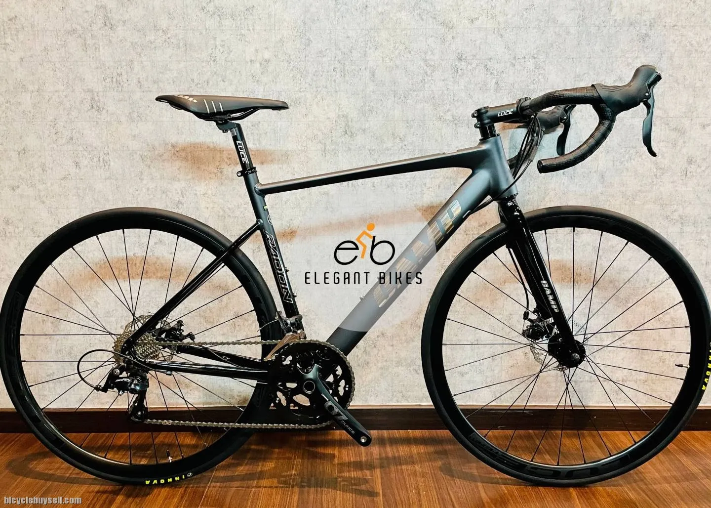 NEW RADON X DISC SHIMANO 18SP SORA 700C RACING