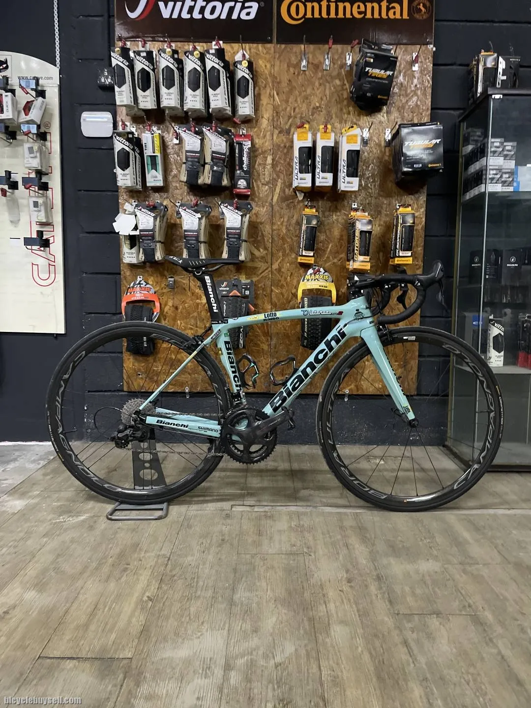 (SOLD) Bianchi Oltre Xr2 Lotto Jumbo Visma team edt