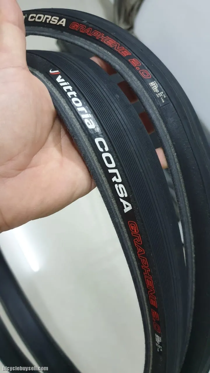 Vittoria Corsa 700x 25C