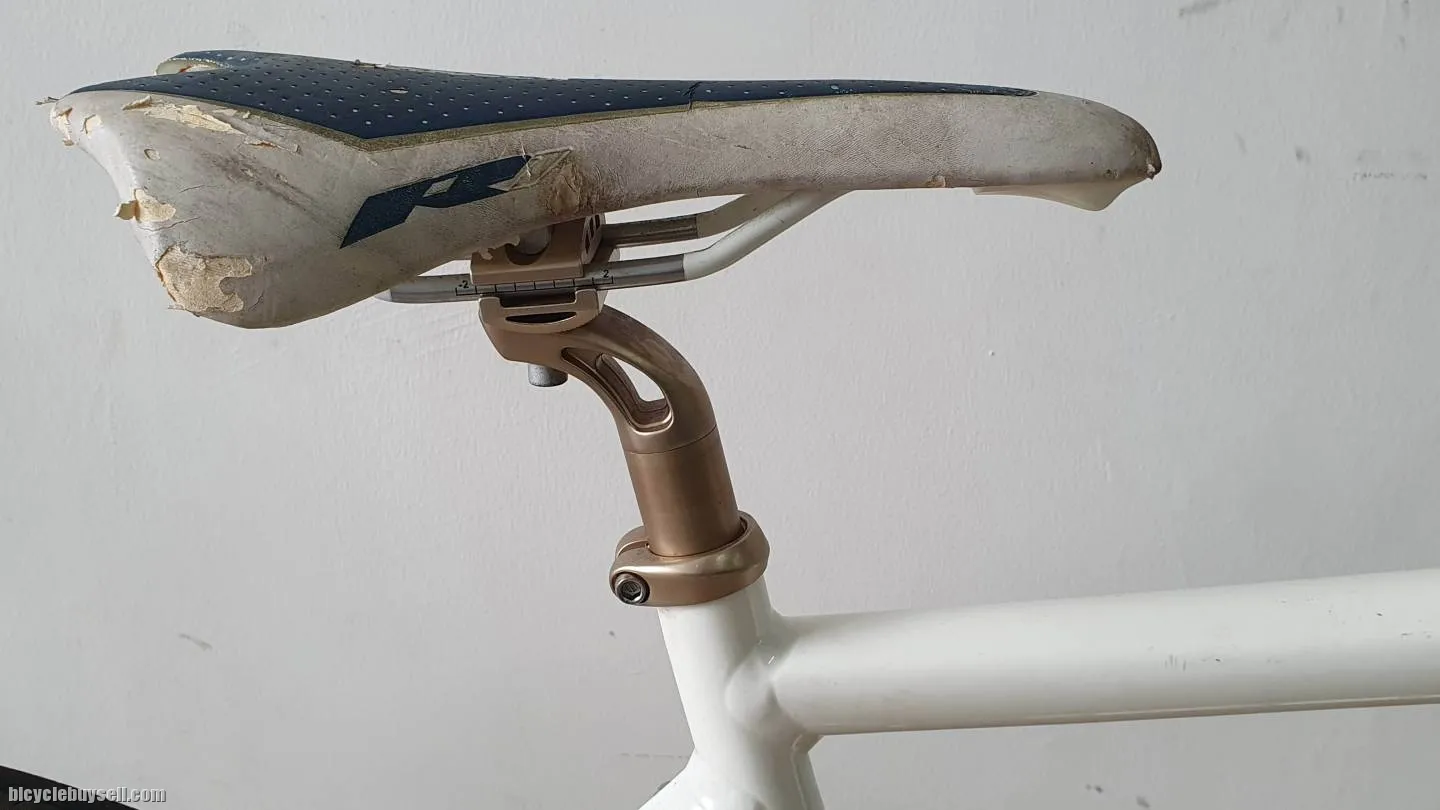 PRE-OWNED - TREK - "3rd DISTRICT" single speed/fix gear -white colour