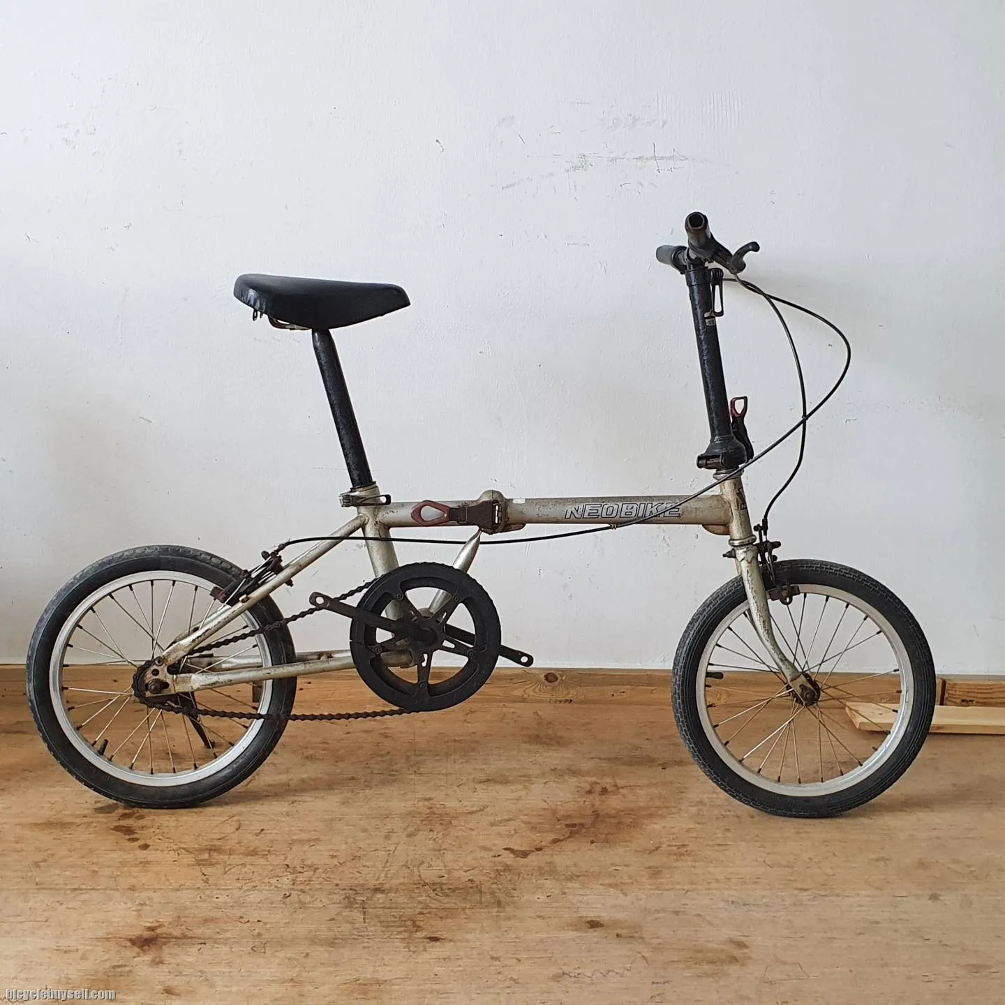 NEO BIKE - Classic 16" folding bike - MADE IN TAIWAN - DAHON BIRON NEO BIKE - SILVER