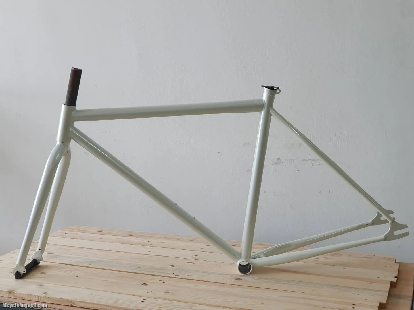 CRAZY SALE!New Old Stock Custom Frameset FIX GEAR - STEEL - Made In Taiwan ðŸ˜ðŸ˜ðŸ˜ !METALLIC WHITE!