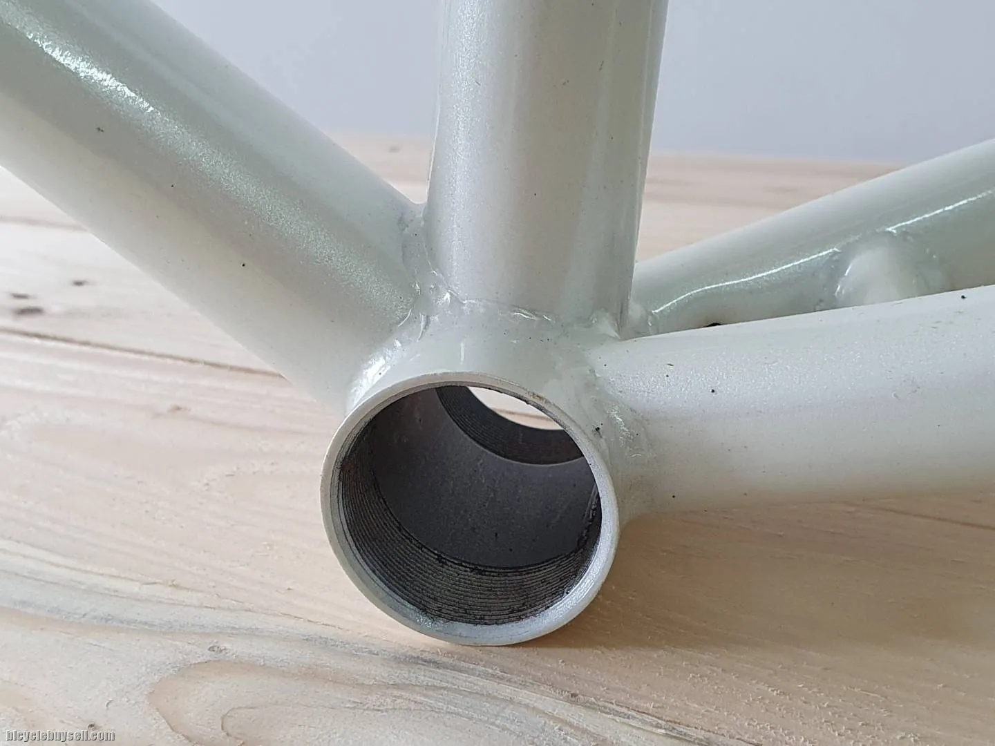 CRAZY SALE!New Old Stock Custom Frameset FIX GEAR - STEEL - Made In Taiwan ðŸ˜ðŸ˜ðŸ˜ !METALLIC WHITE!