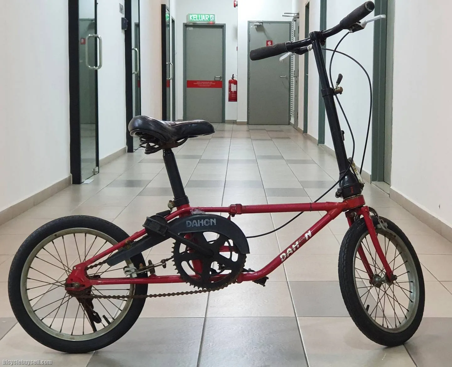 DAHON CLASSIC 16 inch folding bike!!