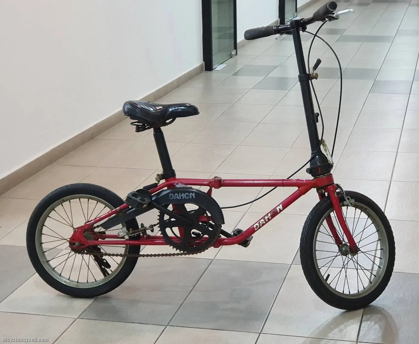 DAHON CLASSIC 16 inch folding bike!!