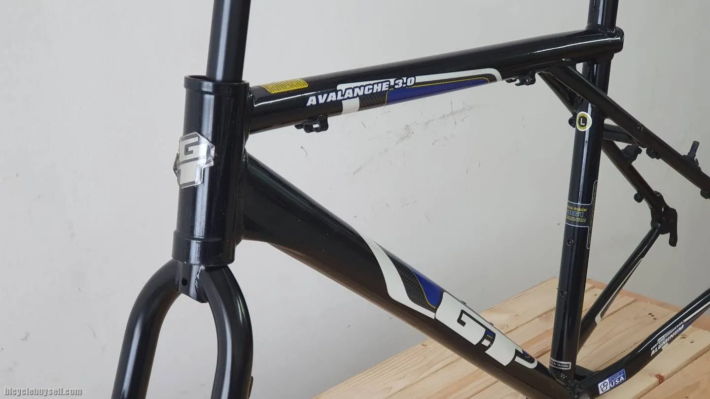 NOS!!NOS!! GT AVALANCHE 3.0.NOS FRAME! NEVER ASSEMBLED!!ðŸ¤ªðŸ¤ªðŸ¤ªðŸ¤ªðŸ¤ª