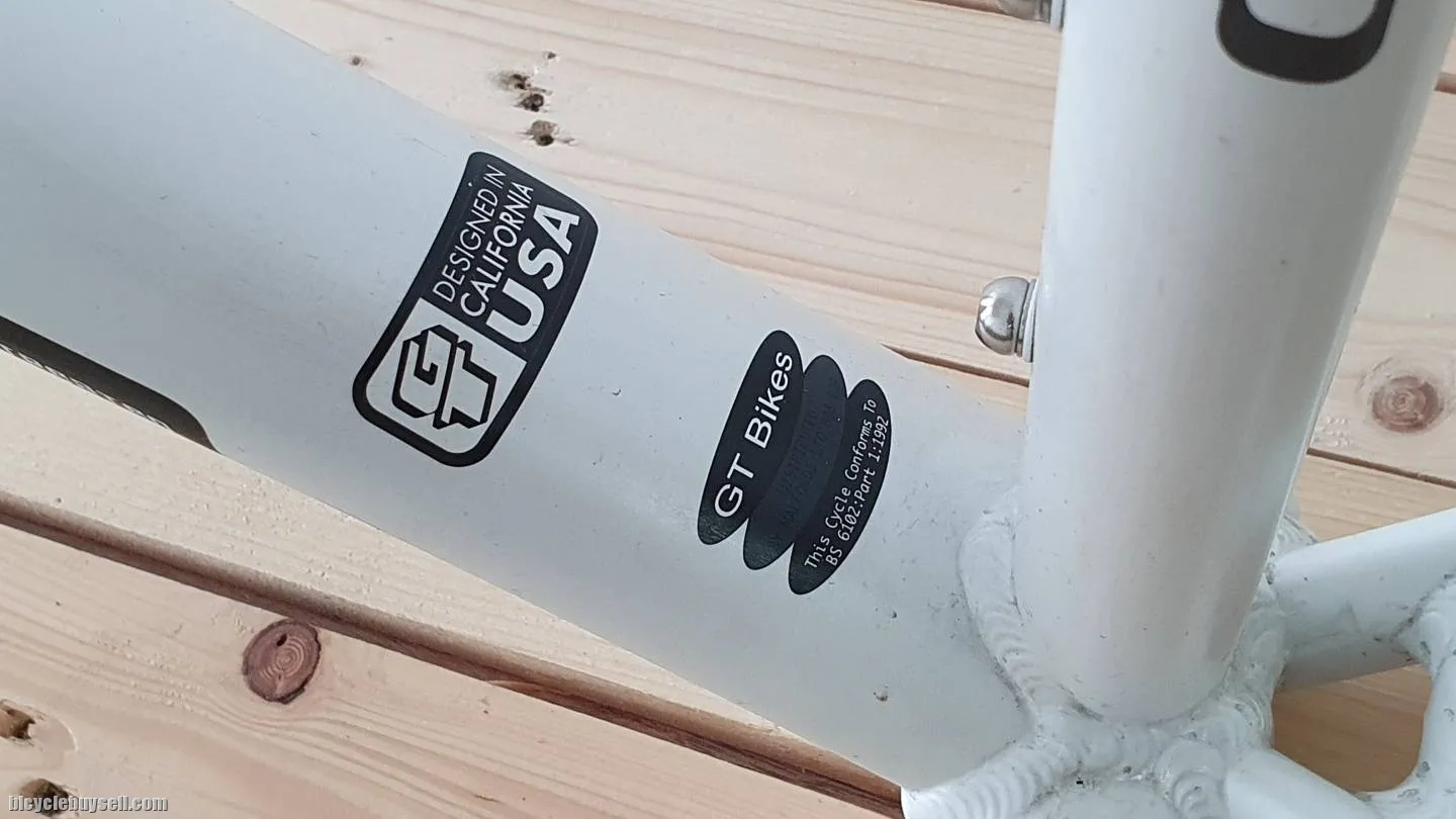 NOS!!NOS!! GT AGGRESSOR XC 2 - WHITE - ..NOS FRAME! NEVER ASSEMBLED!!ðŸ¤ªðŸ¤ªðŸ¤ªðŸ¤ªðŸ¤ª
