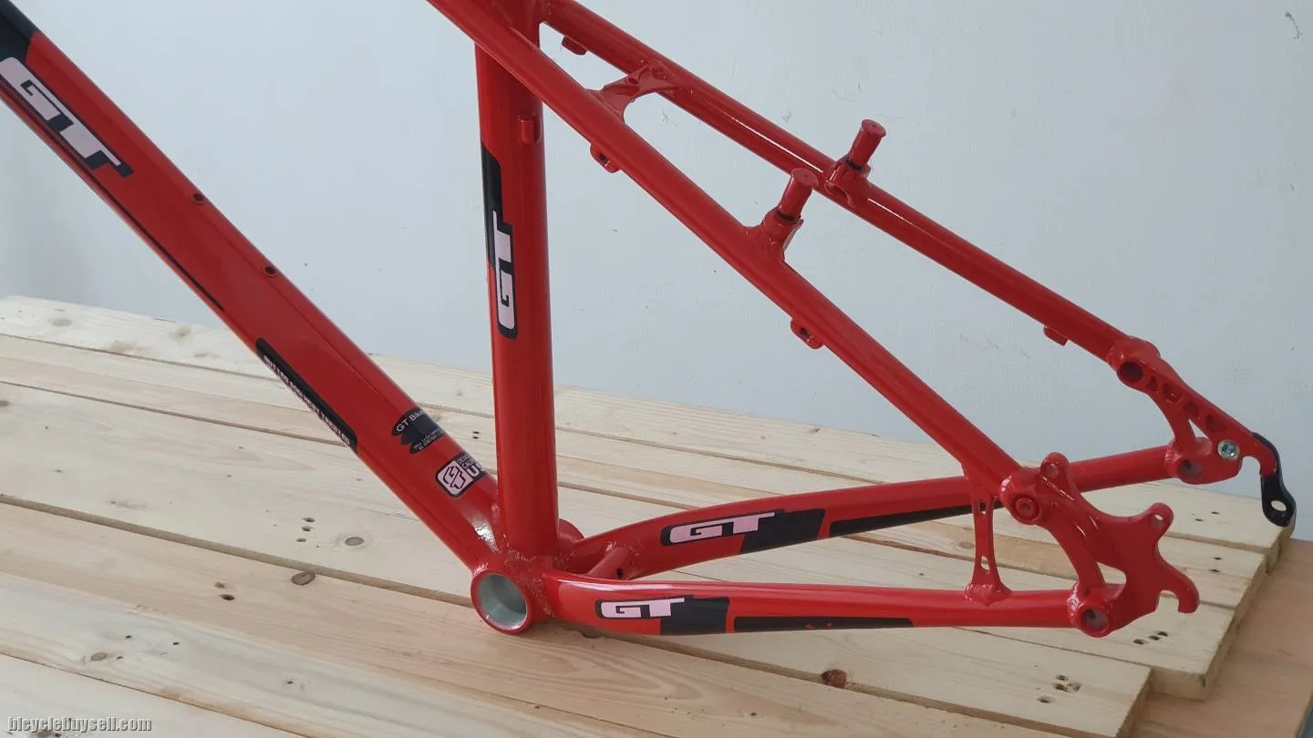 NOS!!NOS!! GT AGGRESSOR XC 2 - RED - ..NOS FRAME! NEVER ASSEMBLED!!ðŸ¤ªðŸ¤ªðŸ¤ªðŸ¤ªðŸ¤ª