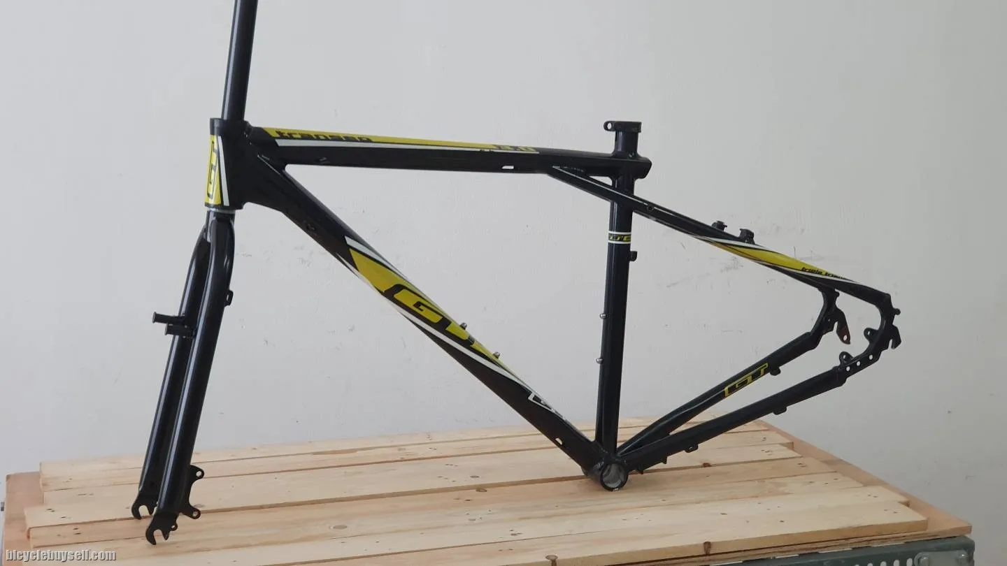NOS!!NOS!! GT TRANSEO 3.0.NOS FRAME! NEVER ASSEMBLED!!ðŸ¤ªðŸ¤ªðŸ¤ªðŸ¤ªðŸ¤ª