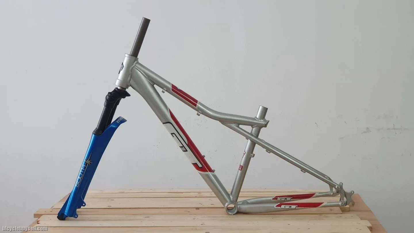 NOS!!NOS!! GT HARDTAIL FRAME.NOS FRAME! NEVER ASSEMBLED!!ðŸ¤ªðŸ¤ªðŸ¤ªðŸ¤ªðŸ¤ª