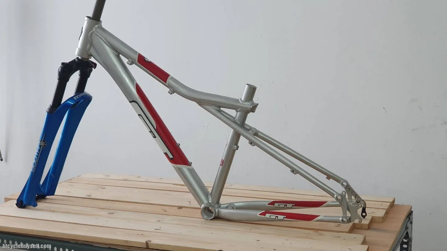 NOS!!NOS!! GT HARDTAIL FRAME.NOS FRAME! NEVER ASSEMBLED!!ðŸ¤ªðŸ¤ªðŸ¤ªðŸ¤ªðŸ¤ª