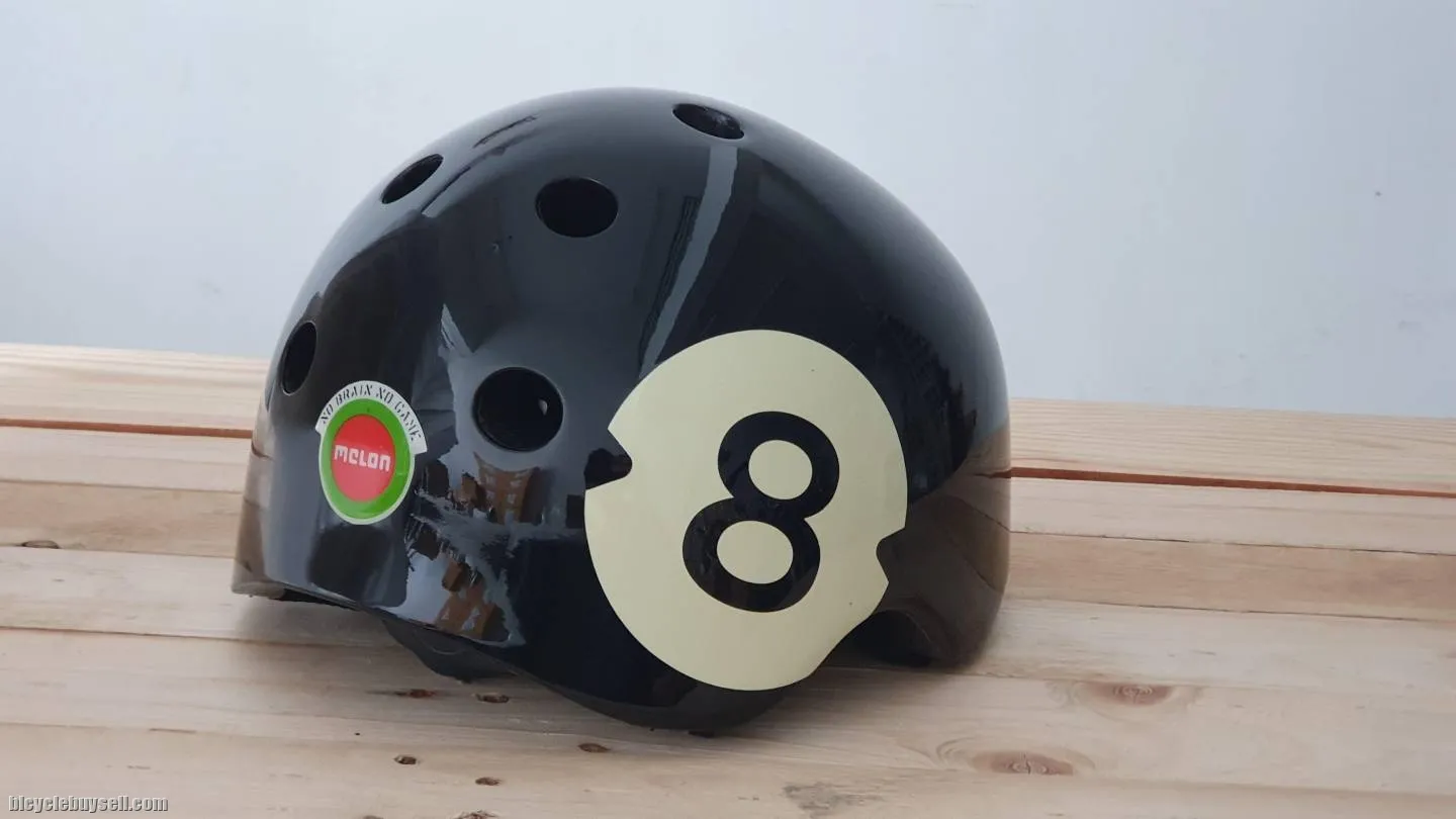 Melon Urban Active Helmet 8 Ball !!!Glossy Finish!!!LOCAL STOCK!LIMITED STOCK ONLYðŸ¤©ðŸ¤© Size : 58cm-6