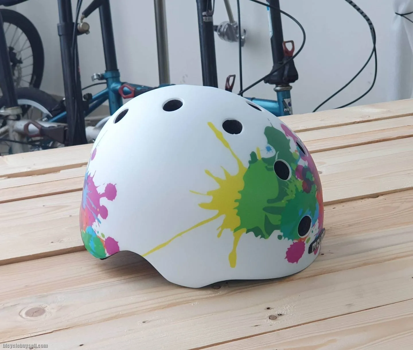 Melon Helmets - Coloursplash ðŸ˜ðŸ˜ðŸ˜ðŸ˜ðŸ˜ðŸ˜