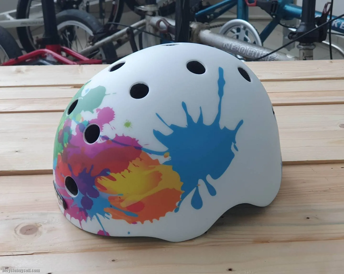 Melon Helmets - Coloursplash ðŸ˜ðŸ˜ðŸ˜ðŸ˜ðŸ˜ðŸ˜
