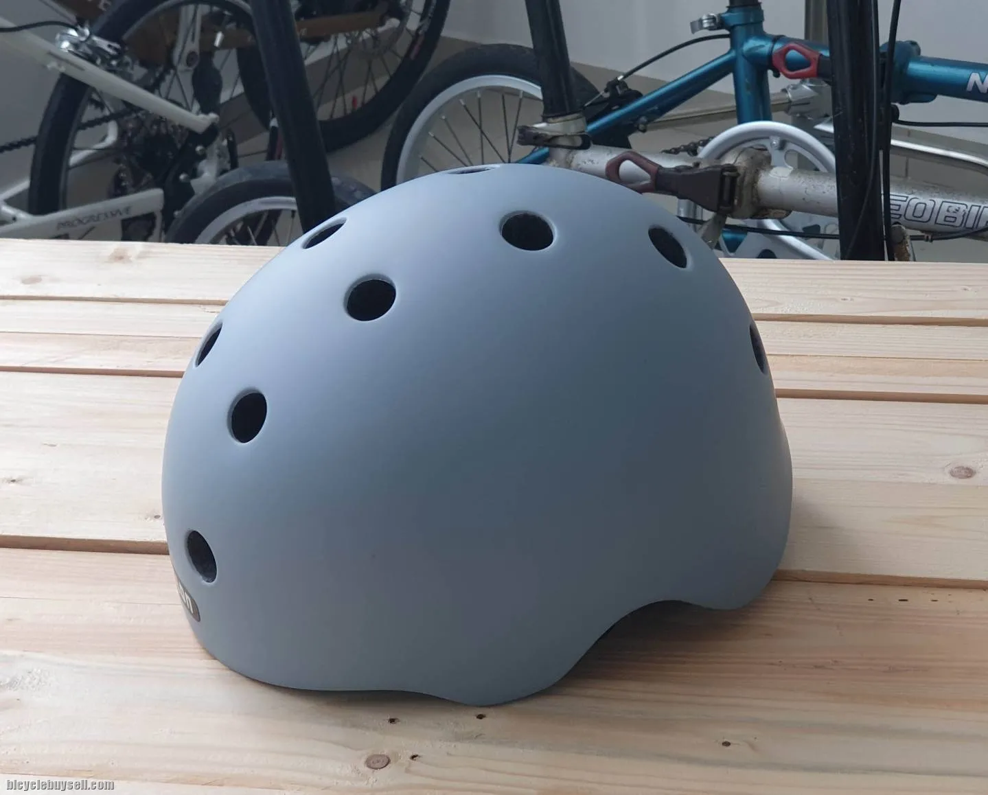 Melon Helmets-Core Gray ðŸ˜ðŸ˜ðŸ˜ðŸ˜ðŸ˜ðŸ˜