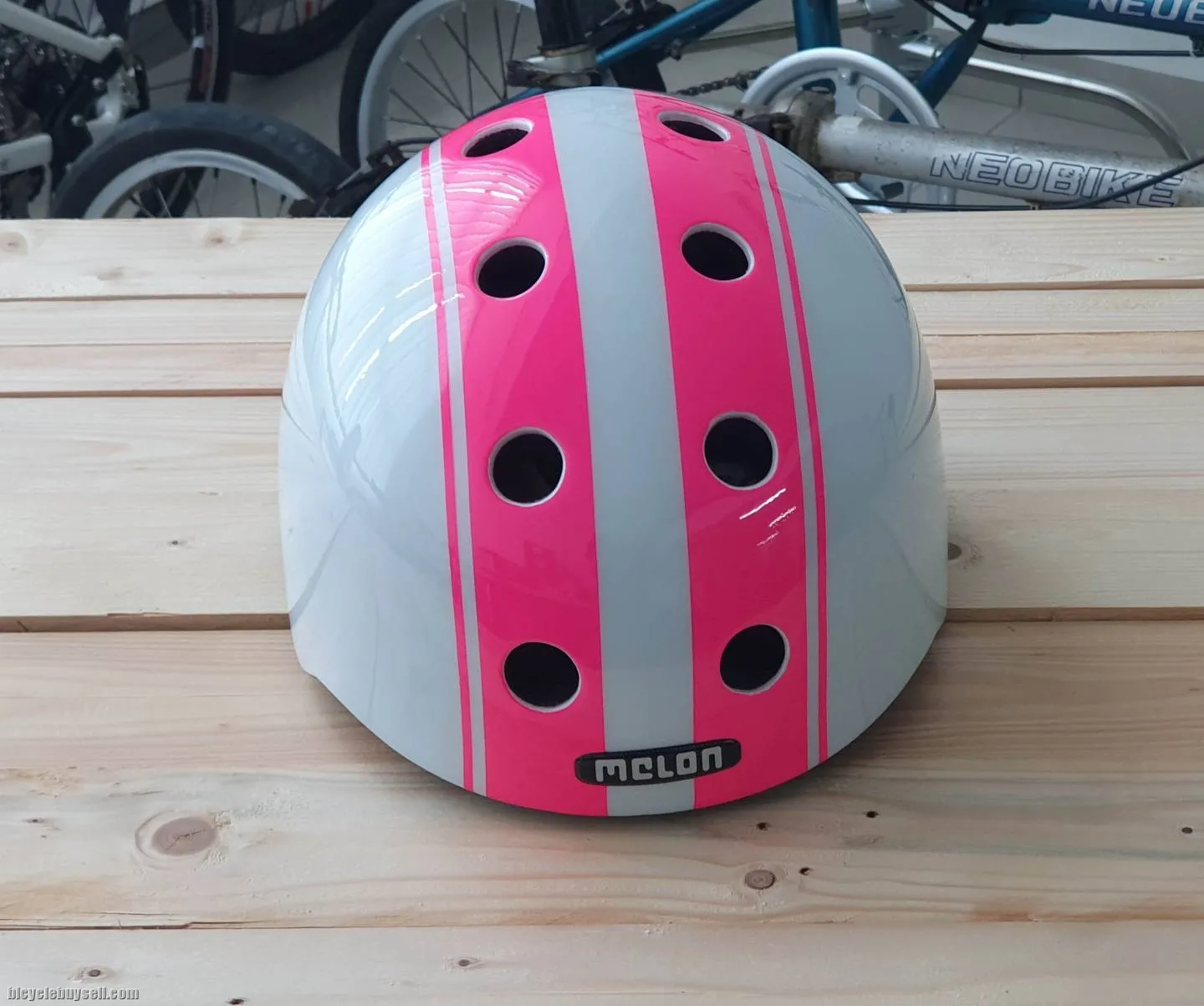 Melon Helmets-Double Pink WhiteðŸ˜ðŸ˜ðŸ˜ðŸ˜ðŸ˜ðŸ˜