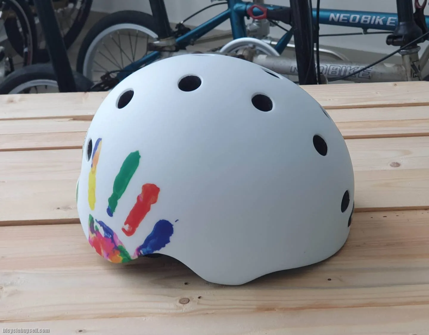 Melon Helmets-Handprint ðŸ˜ðŸ˜ðŸ˜ðŸ˜ðŸ˜ðŸ˜
