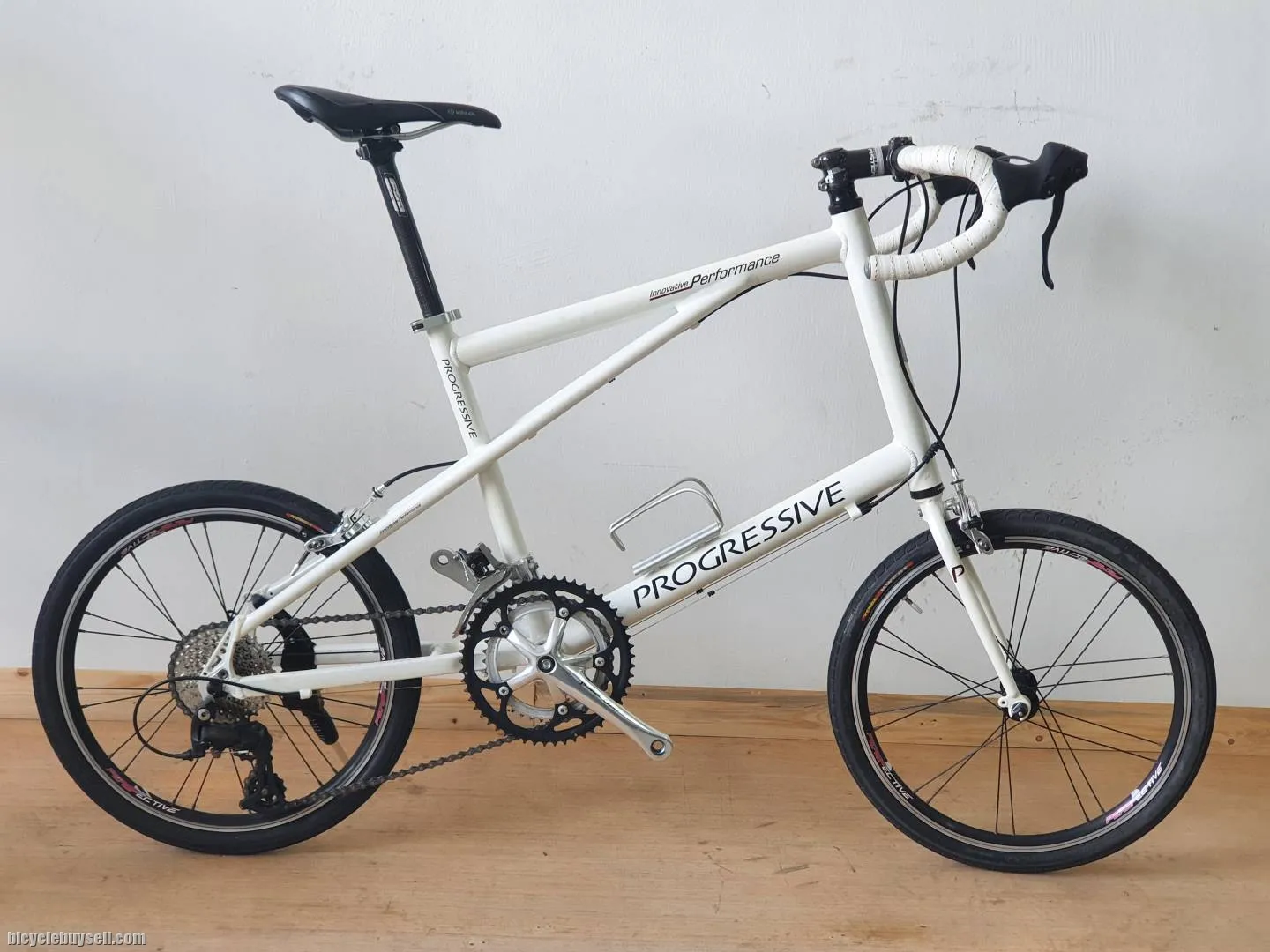 PRE-OWNED PROGESSIVE 20" MINIVELO - CARBON STEM/SEATPOST - DROPBAR
