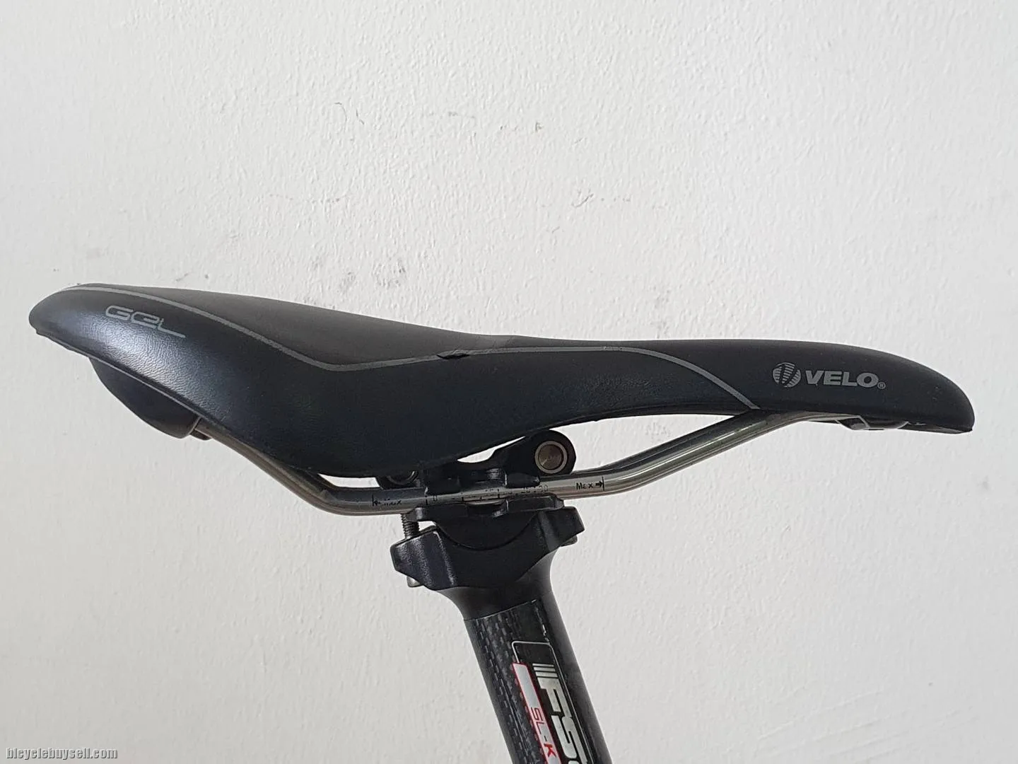 PRE-OWNED PROGESSIVE 20" MINIVELO - CARBON STEM/SEATPOST - DROPBAR