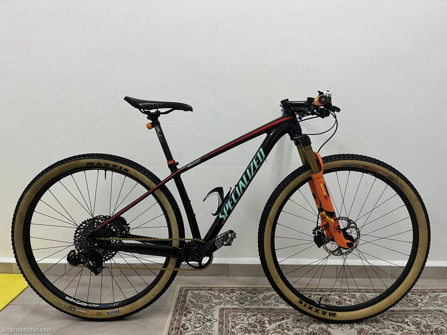 ( Sold )Specialized Epic