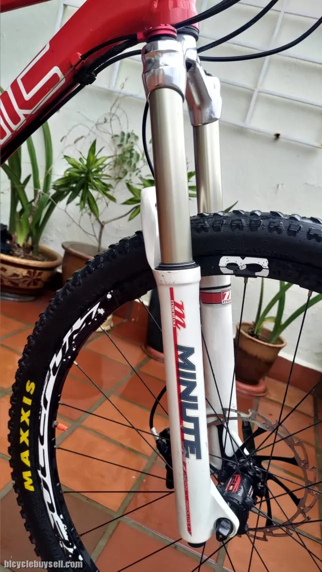 BMC 26in full sus, fulcrum, Shimano XT full set