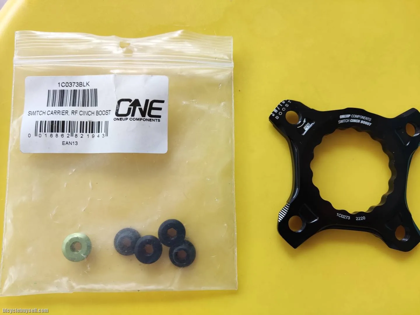 Oneup Component Cinch switch Carrier RF cinch + 34T oval