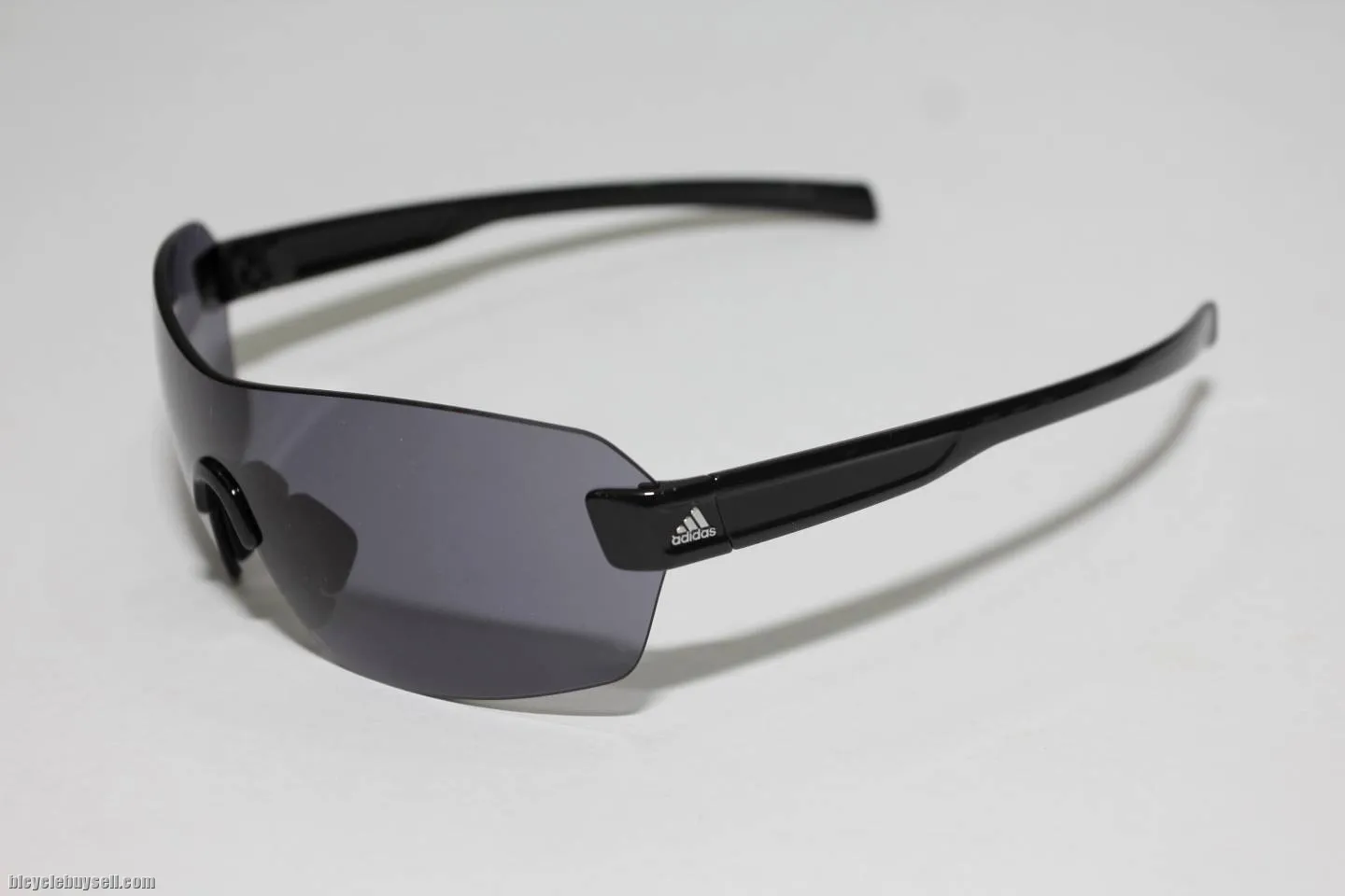 adidas Arriba sunglasses - Shiny Black