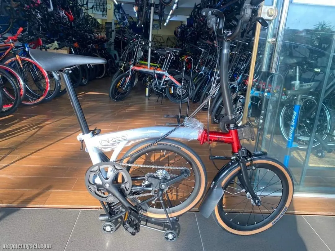 Camp Pikes 9 speed Foldable Bike