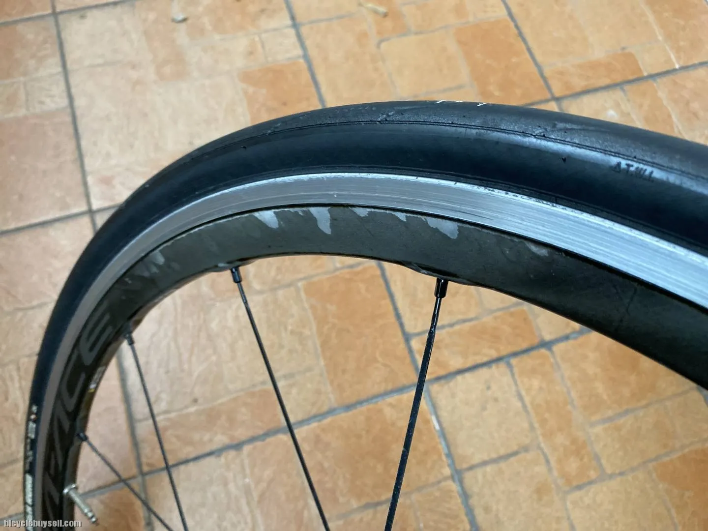 WTS : SHIMANO DURA ACE 9100 C40 CARBON CLINCHER WHEELSET