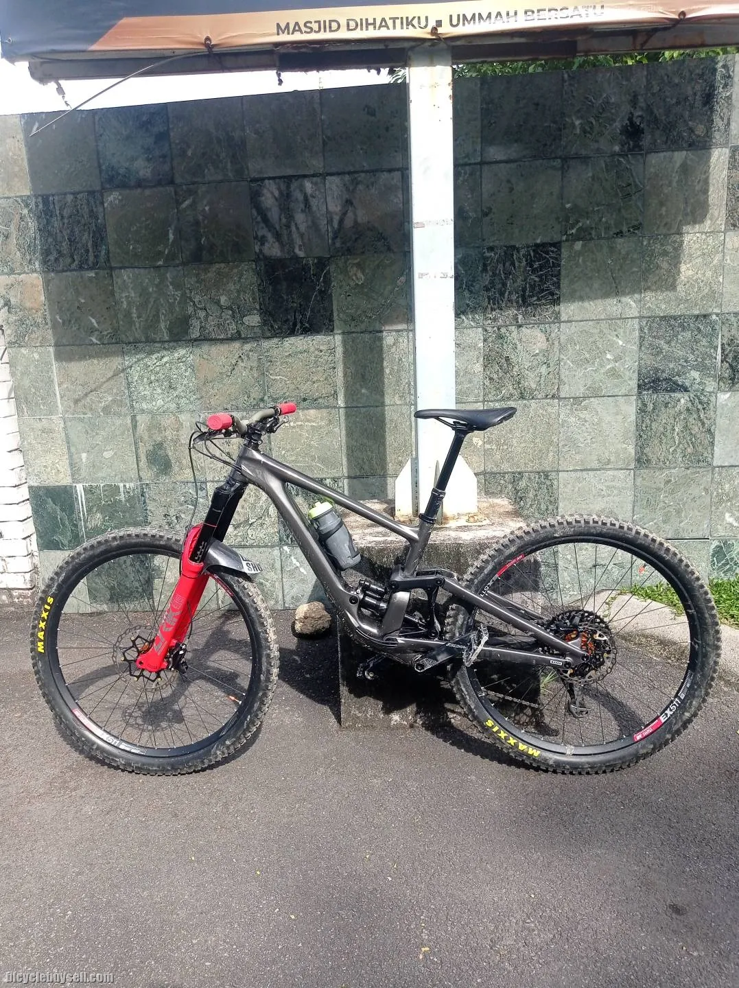 Specialized enduro